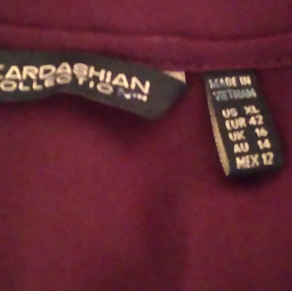 Kardashian Kollection Womens Burgundy Blouse XL Chiffon Sheer Lace Overlay - Picture 12 of 13